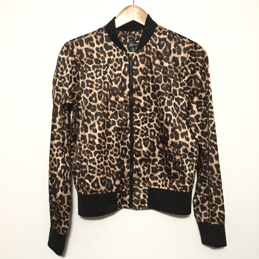 CITY STREETS Cheetah Bomber Jacket sz Small